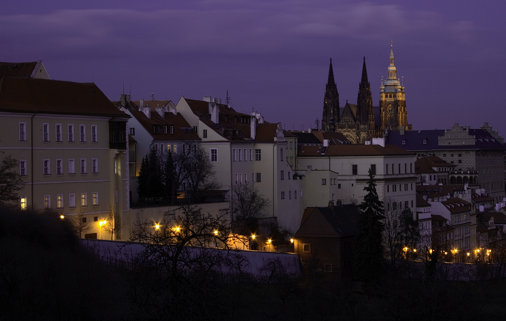 Pražský hrad a ulice na Úvozu