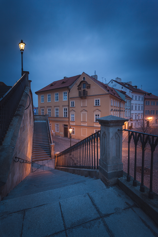 Schodiště nad náměstím Kampa