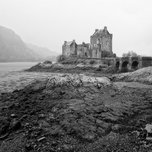 Fotografie – Eilean Donan Castle při odlivu