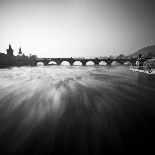 Fotografie – Karlův most, černobílý