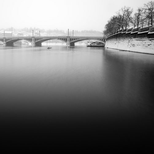 Mánesův most od vody