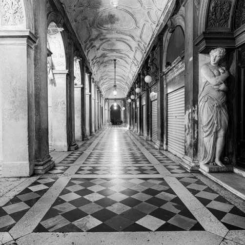 Fotografie – Podloubí na náměstí svatého Marka