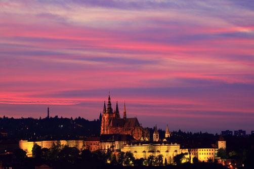 Pražský hrad a krvavý západ