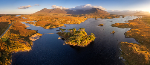 Svítání nad Derryclare Lough