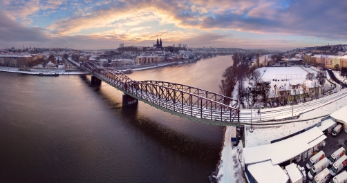 Fotografie – Zimní železniční most a Vyšehrad